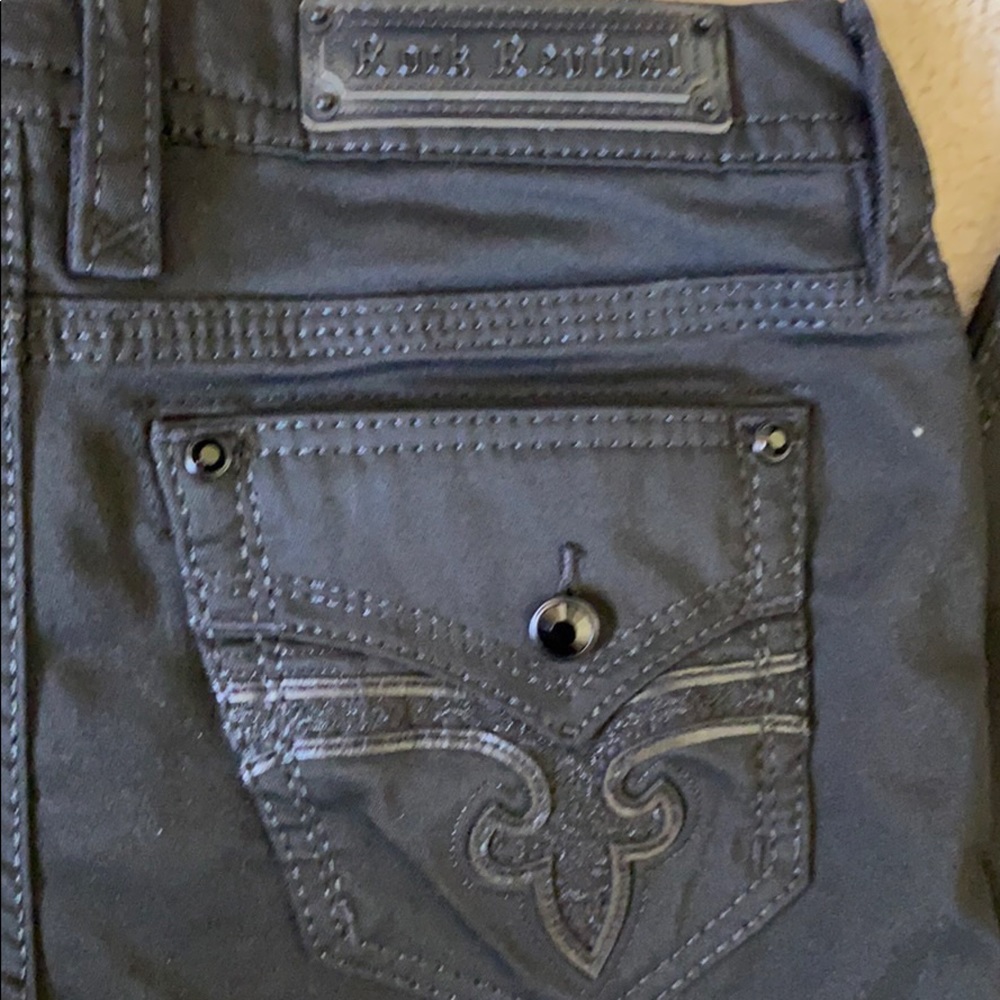 Woman’s Rock Revival Black Skinny Jeans size 32